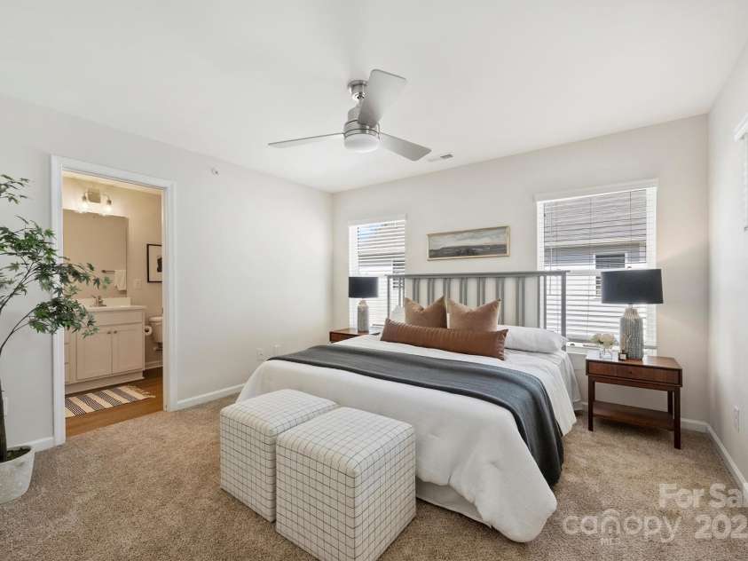 2405 Via del Conte Alley, Charlotte, NC 28205.  MLS# CAR4284982, YatesRealty ID 28622. 