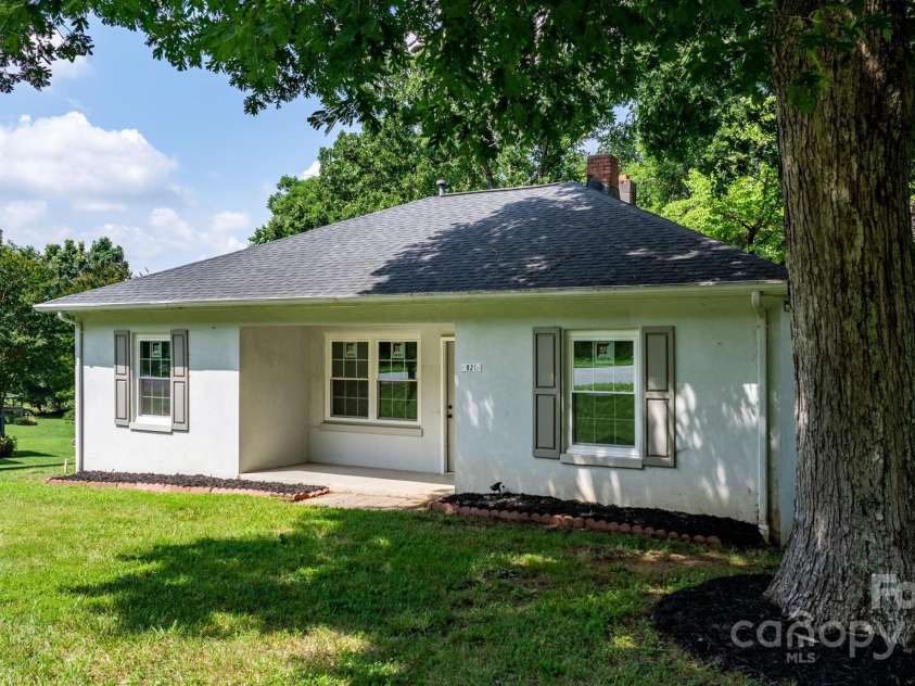 921 Spencer Road, Conover, NC 28613.  MLS# CAR4272175, YatesRealty ID 28623. 