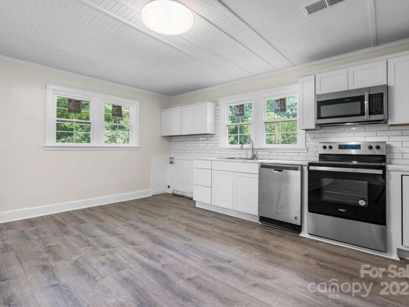 921 Spencer Road, Conover, NC 28613.  MLS# CAR4272175, YatesRealty ID 28623. 