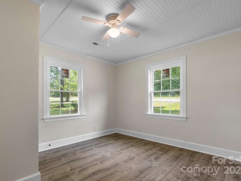 921 Spencer Road, Conover, NC 28613.  MLS# CAR4272175, YatesRealty ID 28623. 