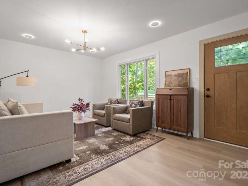 6715 Olde Savannah Road, Charlotte, NC 28227.  MLS# CAR4279168, YatesRealty ID 28625. 