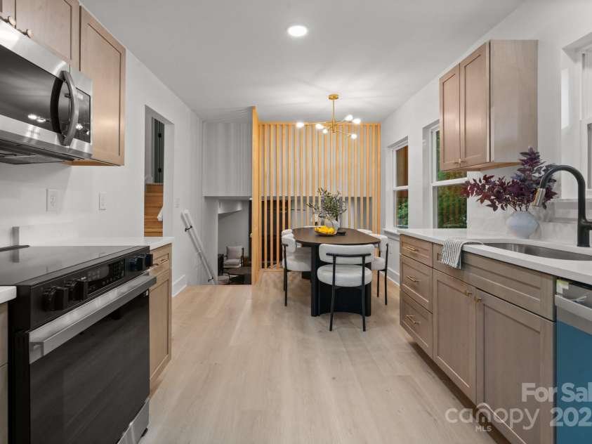 6715 Olde Savannah Road, Charlotte, NC 28227.  MLS# CAR4279168, YatesRealty ID 28625. 