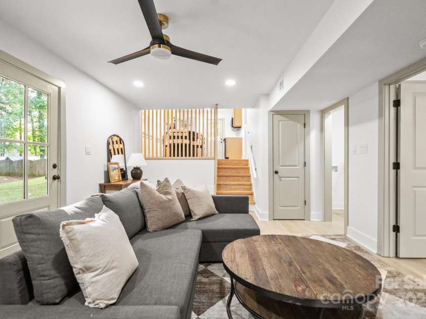 6715 Olde Savannah Road, Charlotte, NC 28227.  MLS# CAR4279168, YatesRealty ID 28625. 