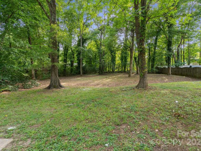 6715 Olde Savannah Road, Charlotte, NC 28227.  MLS# CAR4279168, YatesRealty ID 28625. 