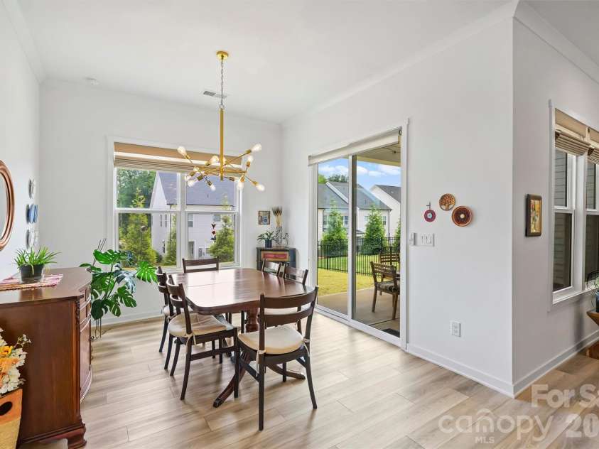 8044 Brookbank Drive, Charlotte, NC 28269.  MLS# CAR4387467, YatesRealty ID 28626. 
