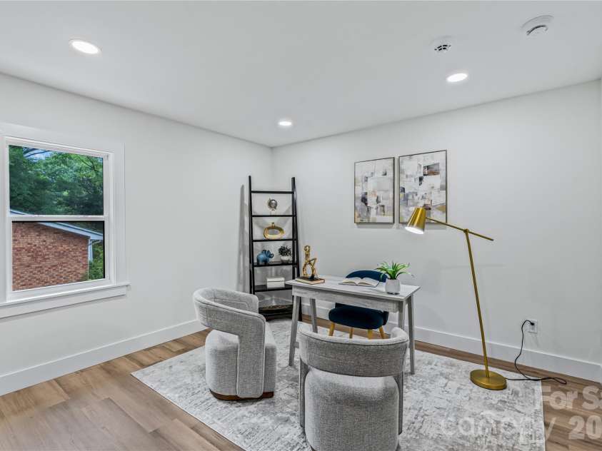833 Knowles Drive, Dallas, NC 28034.  MLS# CAR4383979, YatesRealty ID 28627. 