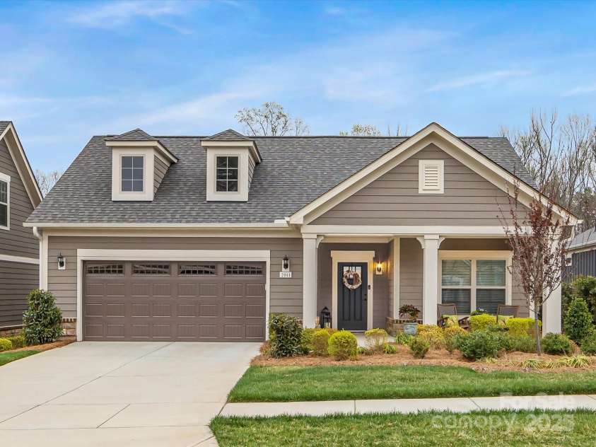 2011 Trailwood Drive, Matthews, NC 28104.  MLS# CAR4234466, YatesRealty ID 28628. 