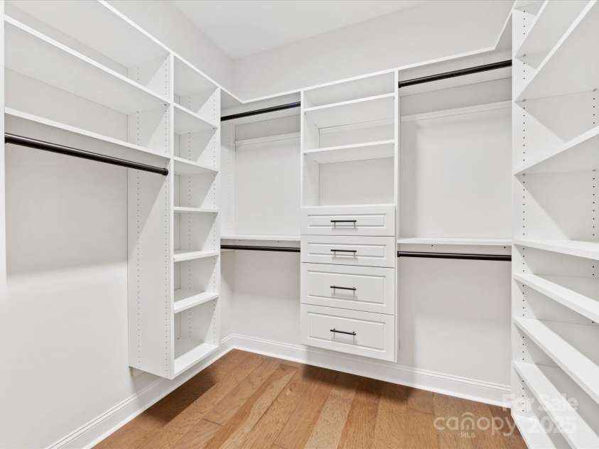 2011 Trailwood Drive, Matthews, NC 28104.  MLS# CAR4234466, YatesRealty ID 28628. 