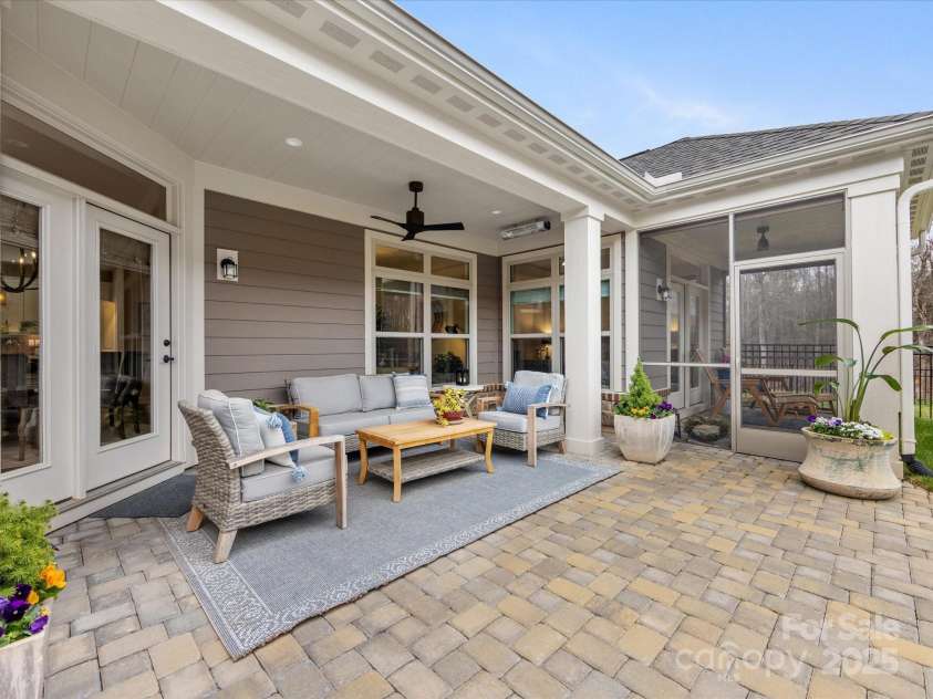 2011 Trailwood Drive, Matthews, NC 28104.  MLS# CAR4234466, YatesRealty ID 28628. 