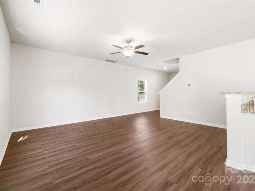 7113 Amberly Hills Road, Charlotte, NC 28215.  MLS# CAR4248581, YatesRealty ID 28629. 