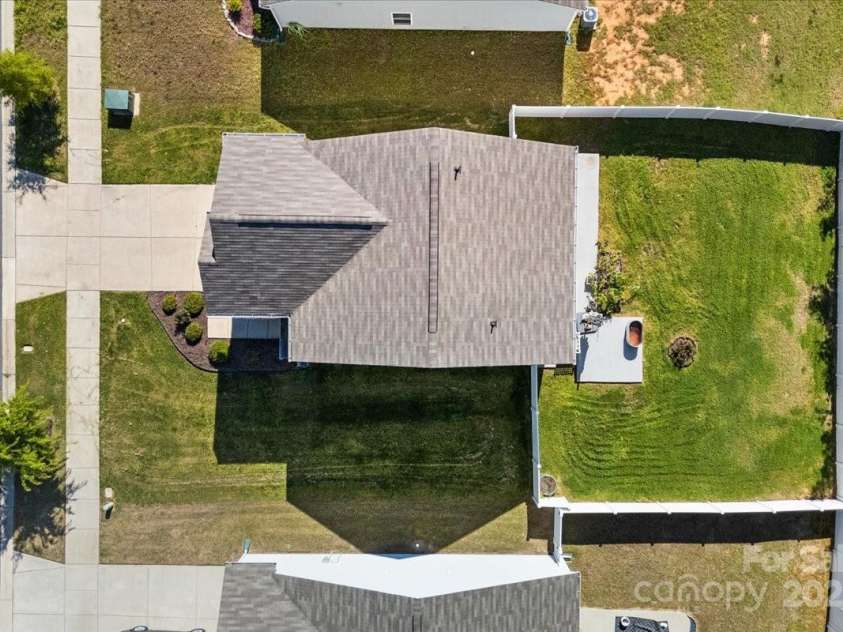 7113 Amberly Hills Road, Charlotte, NC 28215.  MLS# CAR4248581, YatesRealty ID 28629. 