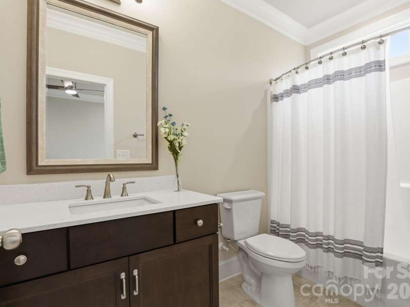 9823 Ardley Park Way, Mint Hill, NC 28227.  MLS# CAR4387355, YatesRealty ID 28629. Ensuite bathroom 2