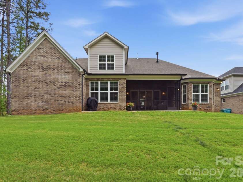 9823 Ardley Park Way, Mint Hill, NC 28227.  MLS# CAR4387355, YatesRealty ID 28629. Rear yard