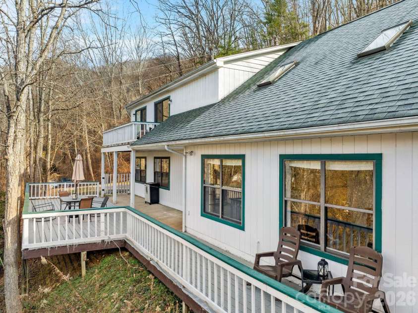 53 Hackberry Lane, Waynesville, NC 28785.  MLS# CAR4284011, YatesRealty ID 2863. 
