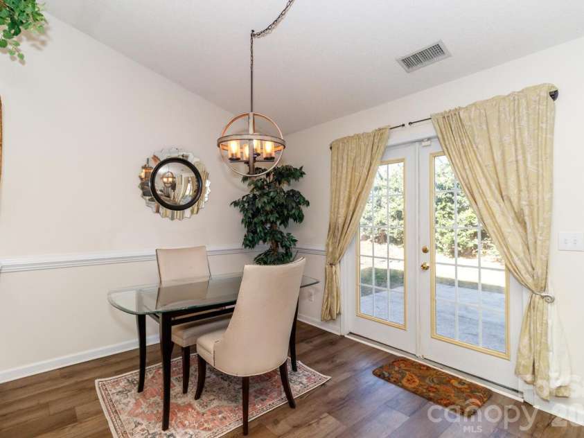 6425 Tunston Lane, Charlotte, NC 28269.  MLS# CAR4335709, YatesRealty ID 2863. 