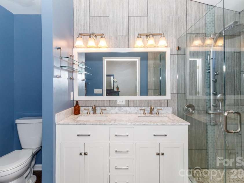 6425 Tunston Lane, Charlotte, NC 28269.  MLS# CAR4335709, YatesRealty ID 2863. 