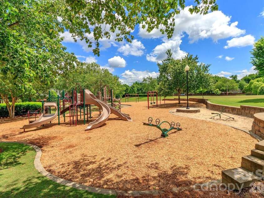 6425 Tunston Lane, Charlotte, NC 28269.  MLS# CAR4335709, YatesRealty ID 2863. 