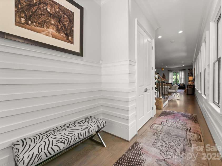 1160 Kings Drive, Charlotte, NC 28207.  MLS# CAR4261290, YatesRealty ID 28630. Front Hall