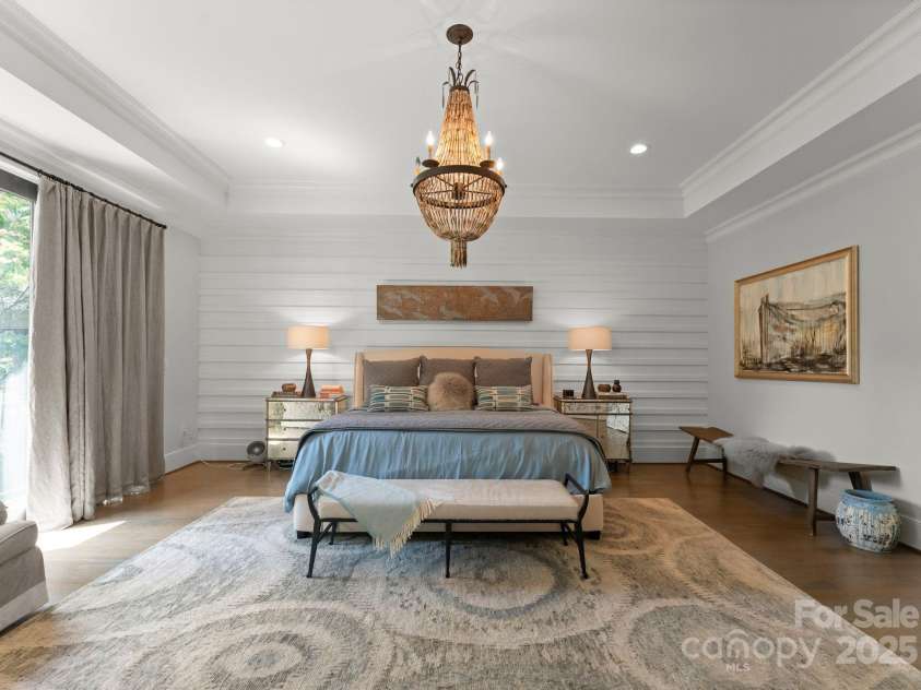 1160 Kings Drive, Charlotte, NC 28207.  MLS# CAR4261290, YatesRealty ID 28630. Primary Bedroom