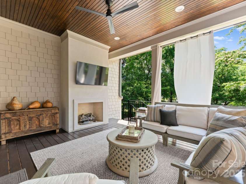 1160 Kings Drive, Charlotte, NC 28207.  MLS# CAR4261290, YatesRealty ID 28630. Screened Porch