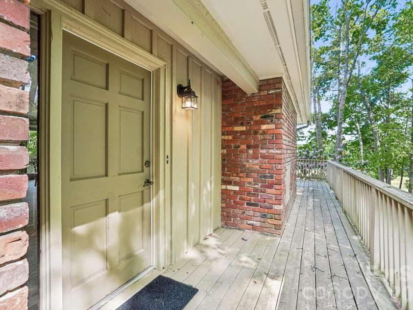 3 Greenbriar Woods Circle, Etowah, NC 28729.  MLS# CAR4380056, YatesRealty ID 28630. 