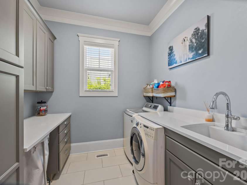 20727 Pointe Regatta Drive, Cornelius, NC 28031.  MLS# CAR4370865, YatesRealty ID 28632. 