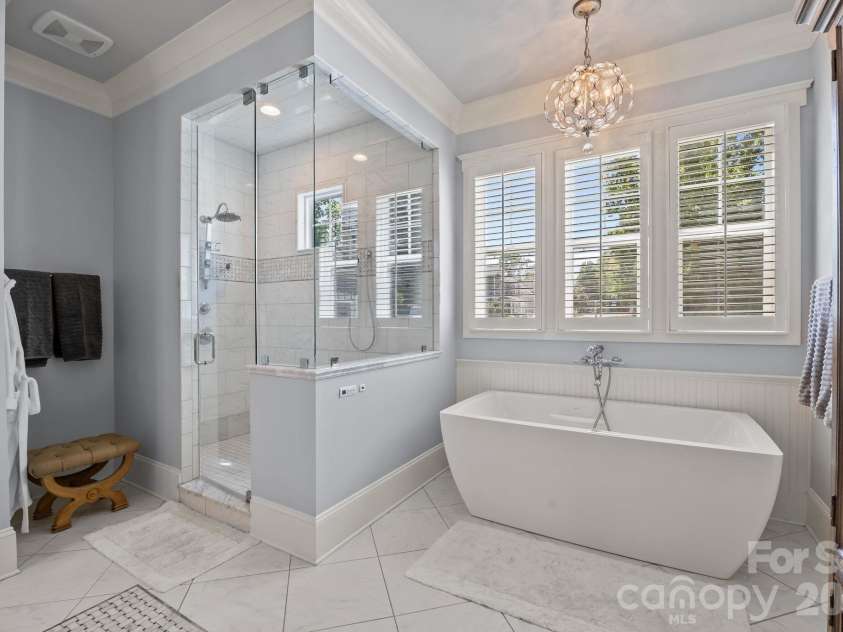 20727 Pointe Regatta Drive, Cornelius, NC 28031.  MLS# CAR4370865, YatesRealty ID 28632. 