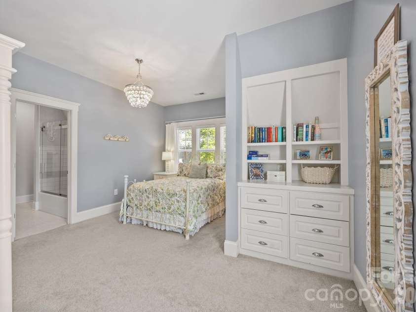 20727 Pointe Regatta Drive, Cornelius, NC 28031.  MLS# CAR4370865, YatesRealty ID 28632. 