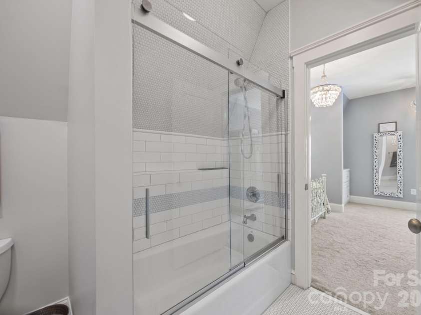 20727 Pointe Regatta Drive, Cornelius, NC 28031.  MLS# CAR4370865, YatesRealty ID 28632. 