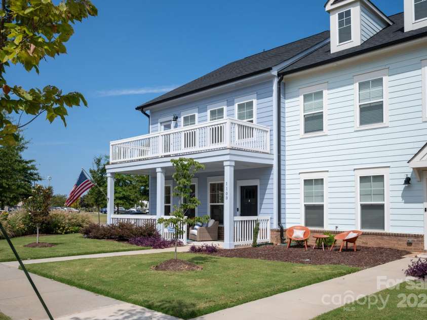 1100 Herrons Ferry Road, Rock Hill, SC 29730.  MLS# CAR4267185, YatesRealty ID 28633. Rare END UNIT townhome