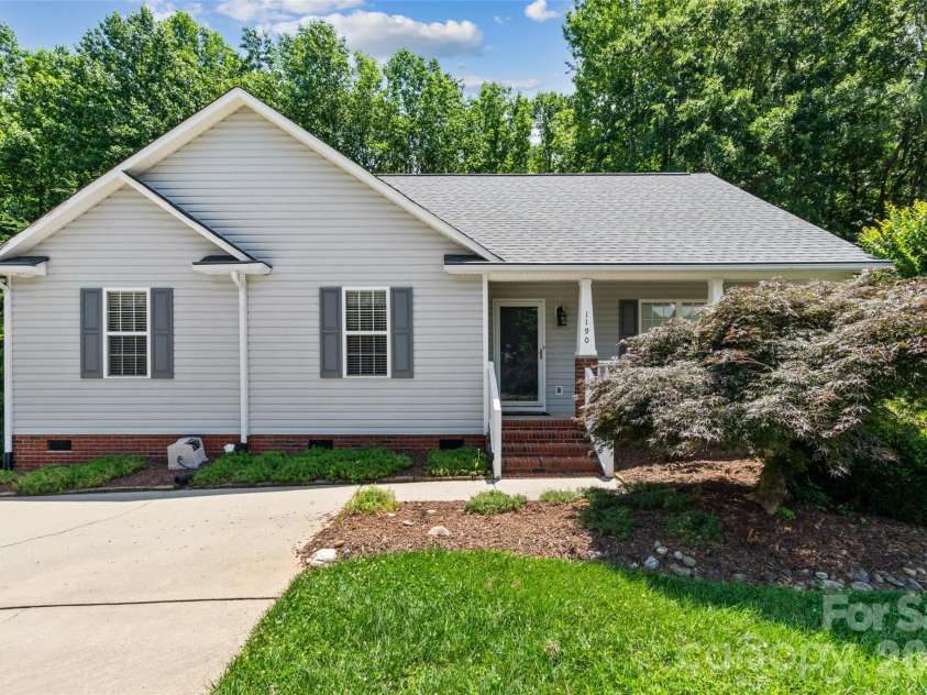 1190 Allison Bluff Trail, Rock Hill, SC 29732.  MLS# CAR4388923, YatesRealty ID 28633. 