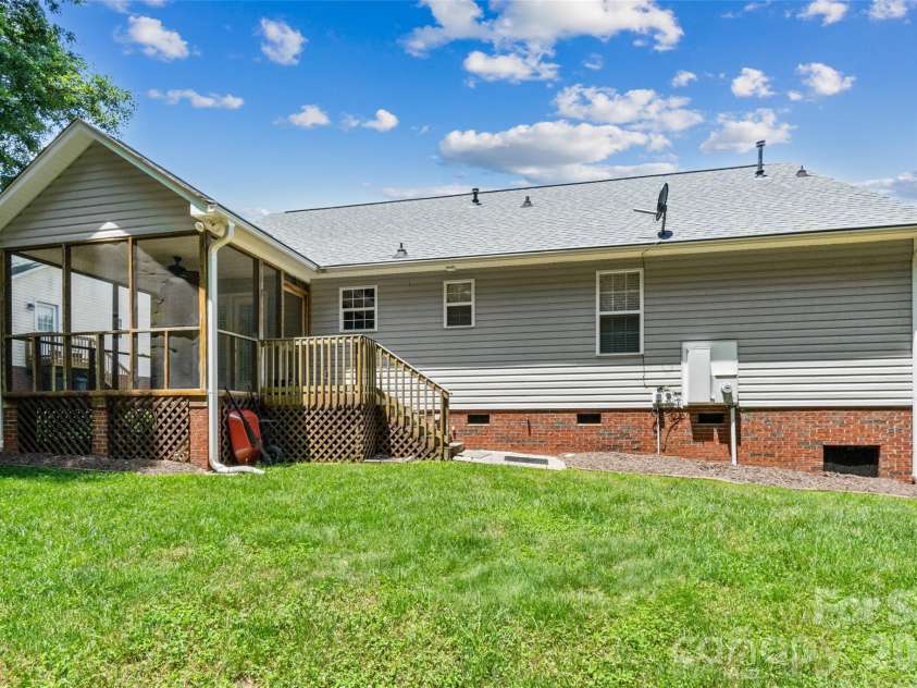 1190 Allison Bluff Trail, Rock Hill, SC 29732.  MLS# CAR4388923, YatesRealty ID 28633. 