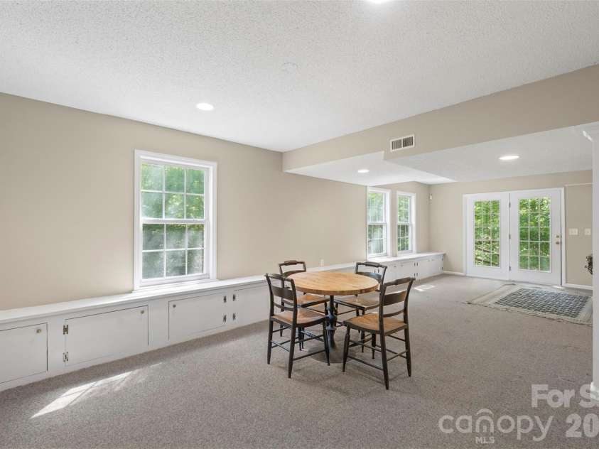 7900 Wilby Hollow Drive, Charlotte, NC 28270.  MLS# CAR4363566, YatesRealty ID 28634. 