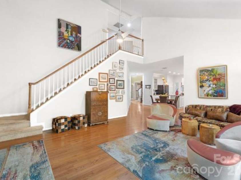 7900 Wilby Hollow Drive, Charlotte, NC 28270.  MLS# CAR4363566, YatesRealty ID 28634. 