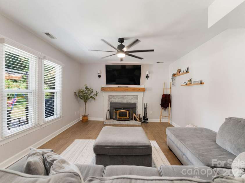 9313 Gilead Hill Court, Huntersville, NC 28078.  MLS# CAR4279738, YatesRealty ID 28634. 
