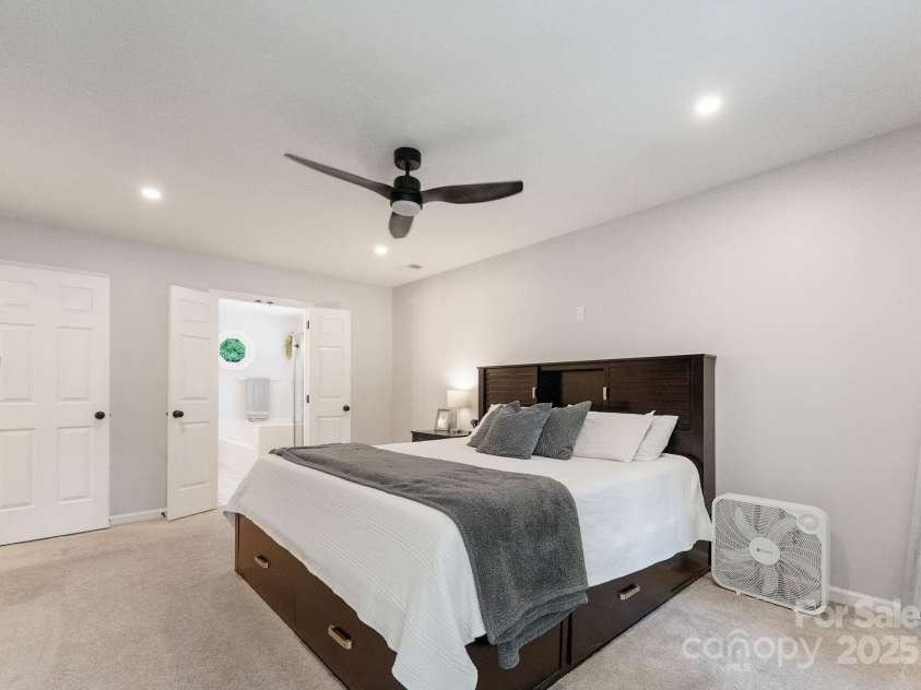 9313 Gilead Hill Court, Huntersville, NC 28078.  MLS# CAR4279738, YatesRealty ID 28634. 