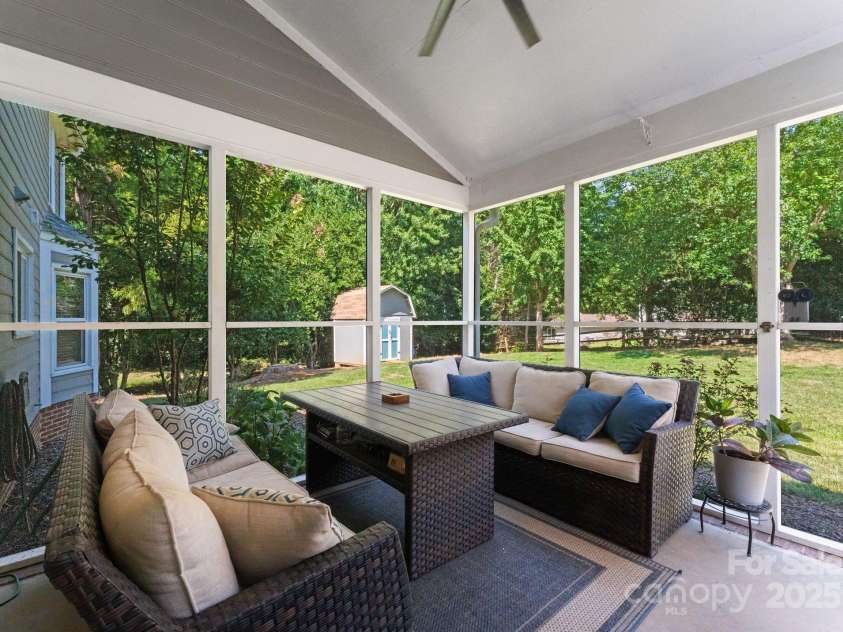 9313 Gilead Hill Court, Huntersville, NC 28078.  MLS# CAR4279738, YatesRealty ID 28634. 