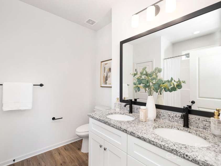 6301 Rockwell Boulevard, Charlotte, NC 28269.  MLS# CAR4279122, YatesRealty ID 28635. Representation