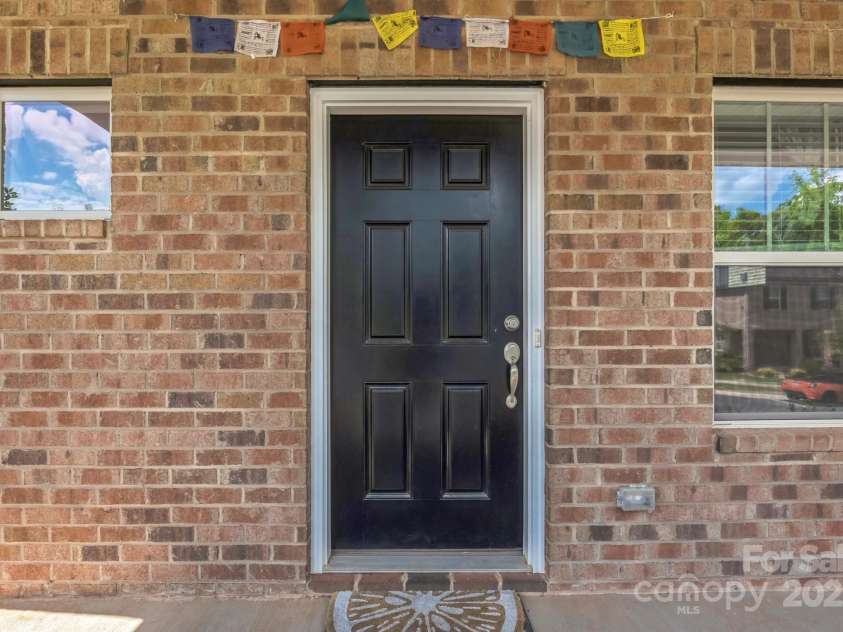 3215 Lisburn Street, Charlotte, NC 28227.  MLS# CAR4282848, YatesRealty ID 28636. 