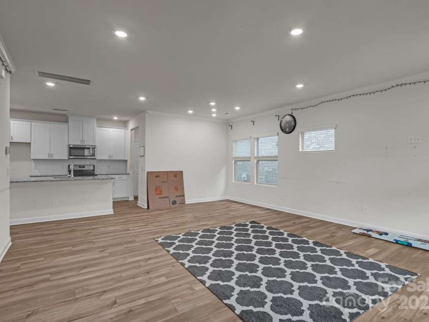 3215 Lisburn Street, Charlotte, NC 28227.  MLS# CAR4282848, YatesRealty ID 28636. 