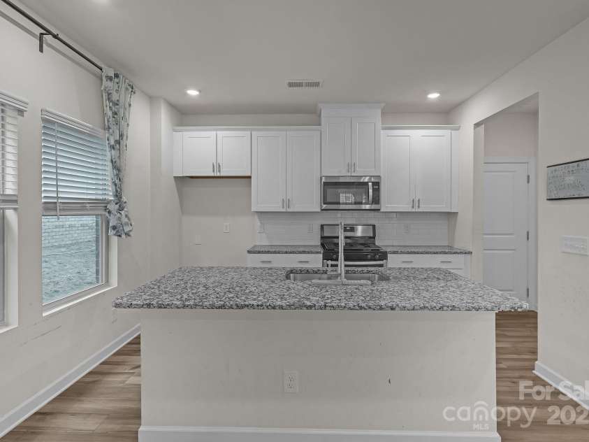 3215 Lisburn Street, Charlotte, NC 28227.  MLS# CAR4282848, YatesRealty ID 28636. 