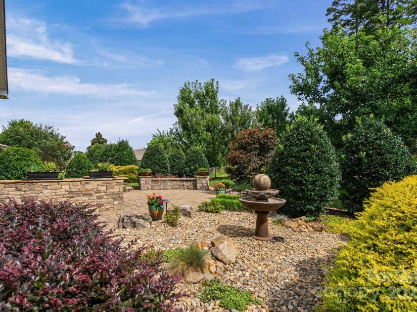 7103 Hanging Rock Court, Denver, NC 28037.  MLS# CAR4276303, YatesRealty ID 28637. 