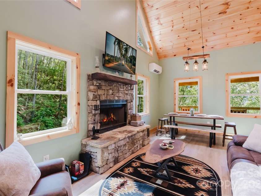 241 Golden Hawk Drive, Bryson City, NC 28713.  MLS# CAR4285489, YatesRealty ID 28639. 