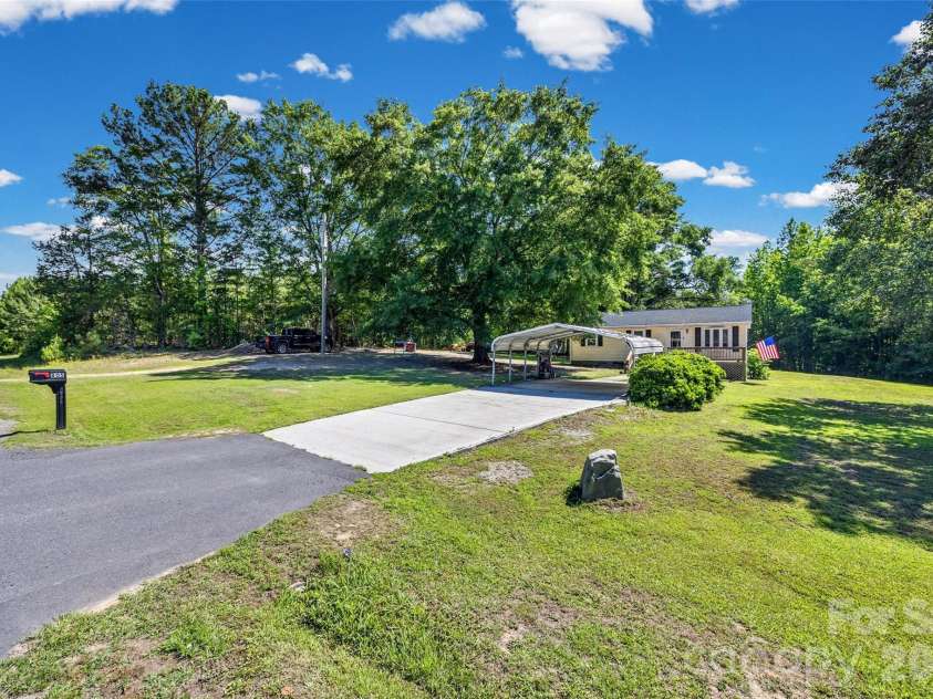 805 Yarborough Road, Chester, SC 29706.  MLS# CAR4389557, YatesRealty ID 28639. 