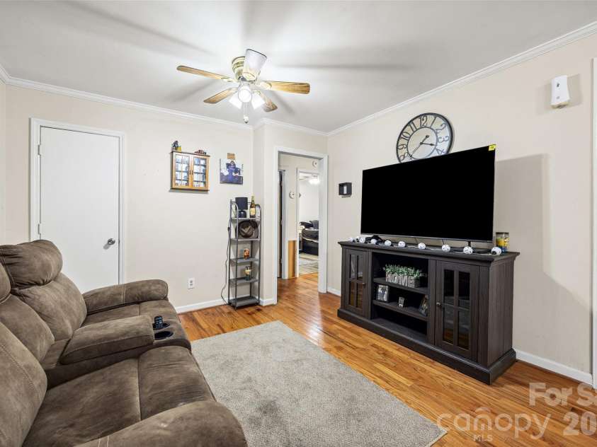 805 Yarborough Road, Chester, SC 29706.  MLS# CAR4389557, YatesRealty ID 28639. 