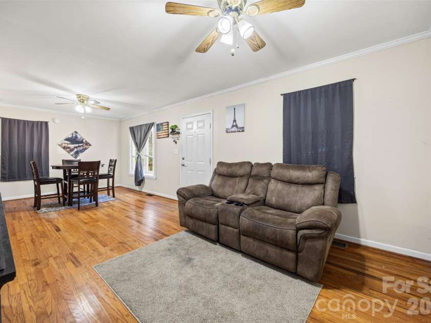 805 Yarborough Road, Chester, SC 29706.  MLS# CAR4389557, YatesRealty ID 28639. 