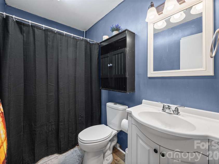 805 Yarborough Road, Chester, SC 29706.  MLS# CAR4389557, YatesRealty ID 28639. 