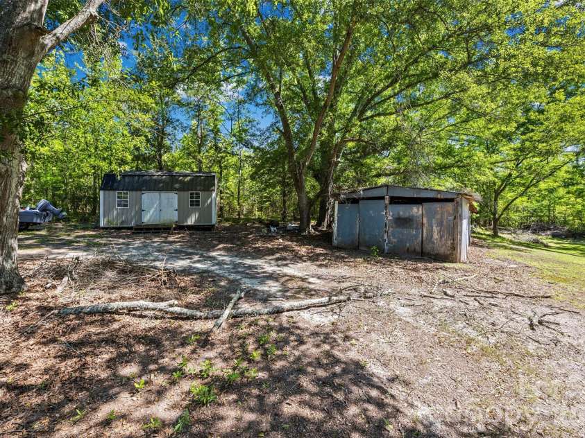 805 Yarborough Road, Chester, SC 29706.  MLS# CAR4389557, YatesRealty ID 28639. 