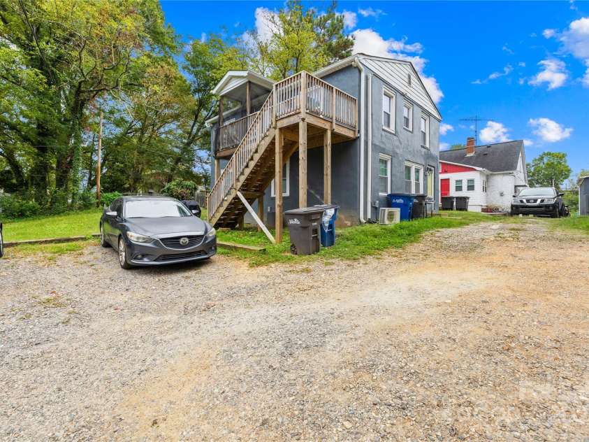 537 & 539 Broadway Court, Statesville, NC 28677.  MLS# CAR4314967, YatesRealty ID 2864. 