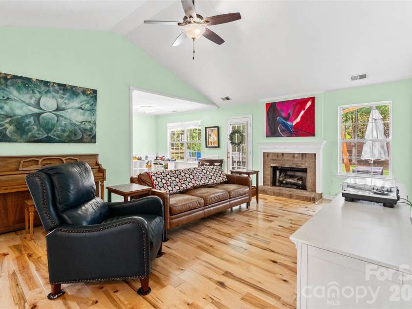 14207 Arbor Ridge Drive, Charlotte, NC 28273.  MLS# CAR4388966, YatesRealty ID 28640. 
